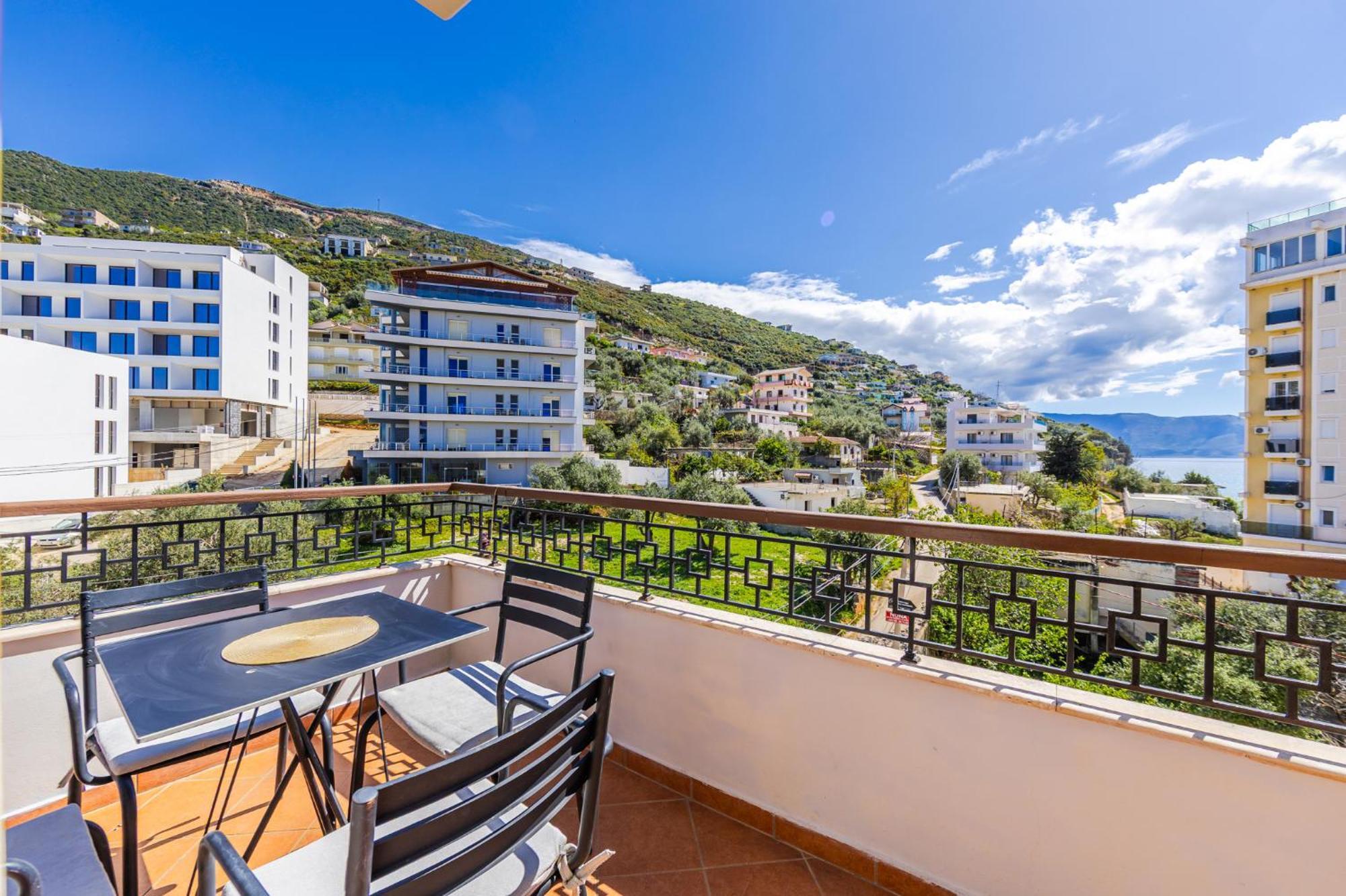 Melon Apartments Vlore Luaran gambar